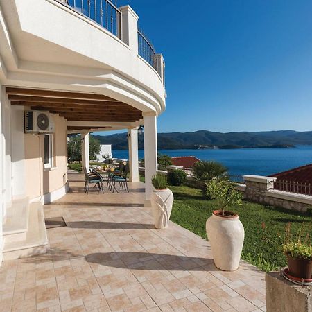 Lovely Apartment In Komarna With House Sea View Klek Dış mekan fotoğraf