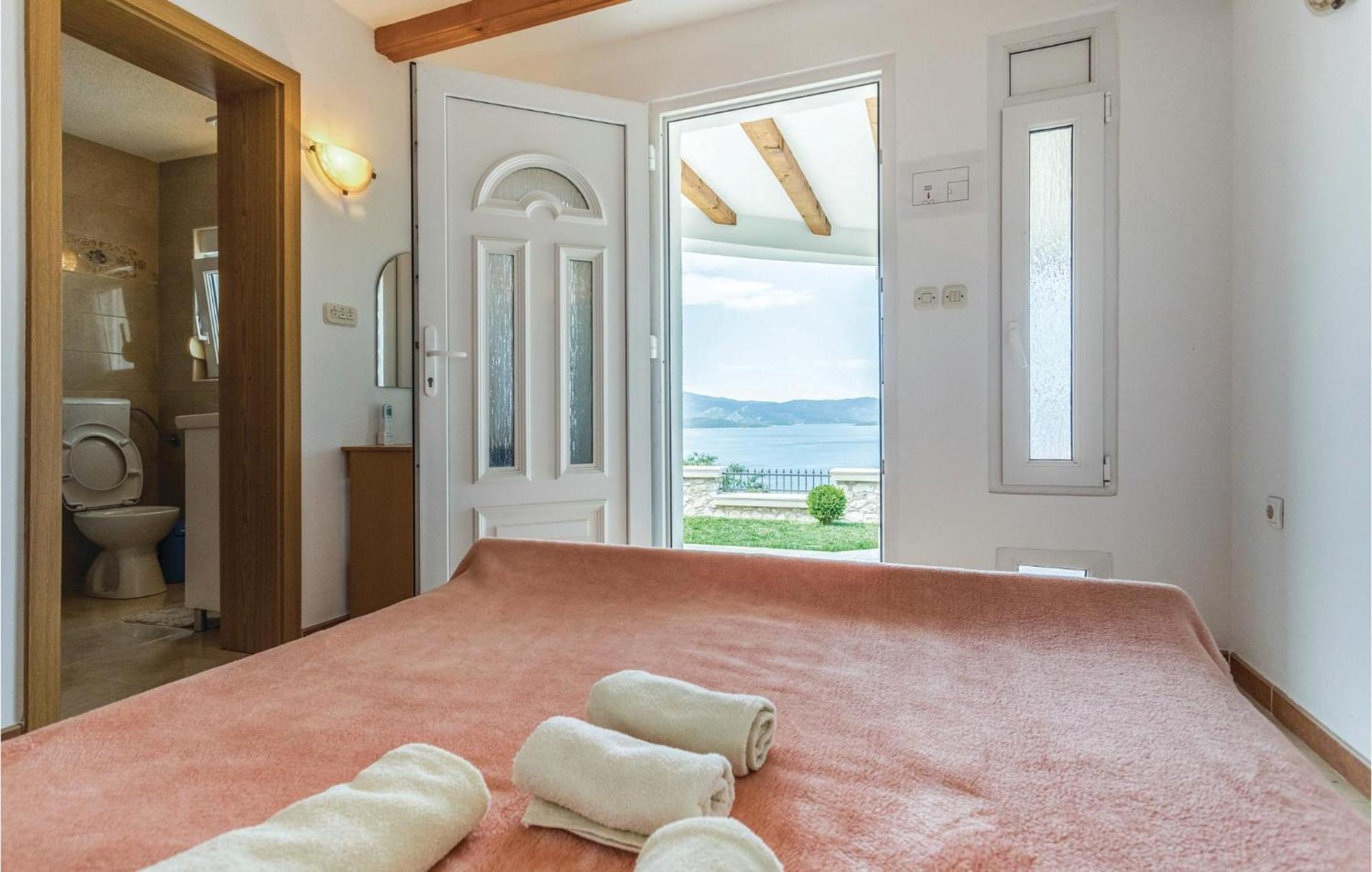Lovely Apartment In Komarna With House Sea View Klek Dış mekan fotoğraf
